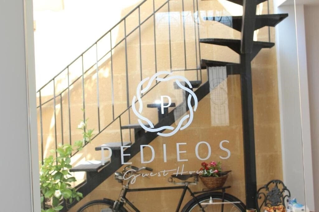 Изображение Pedieos Guest House 3*
