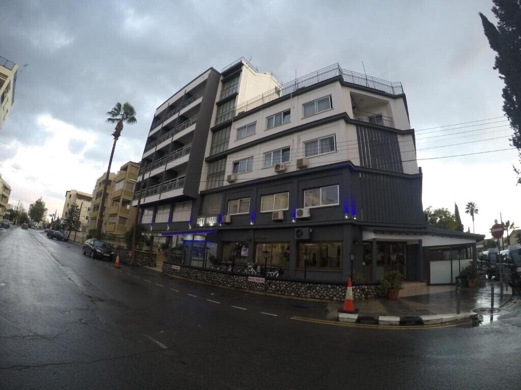 Отель Asty Hotel 2*