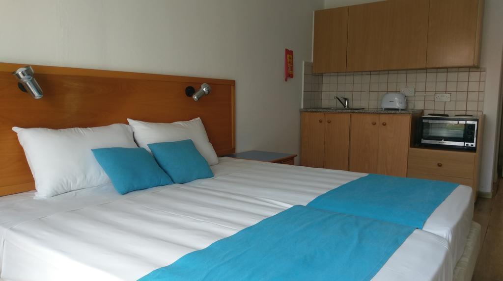 Картинка Daphne Hotel 3*