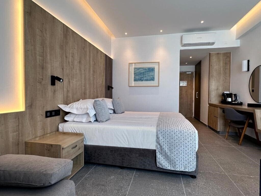 Фото Sofianna Hotel Apts 4*