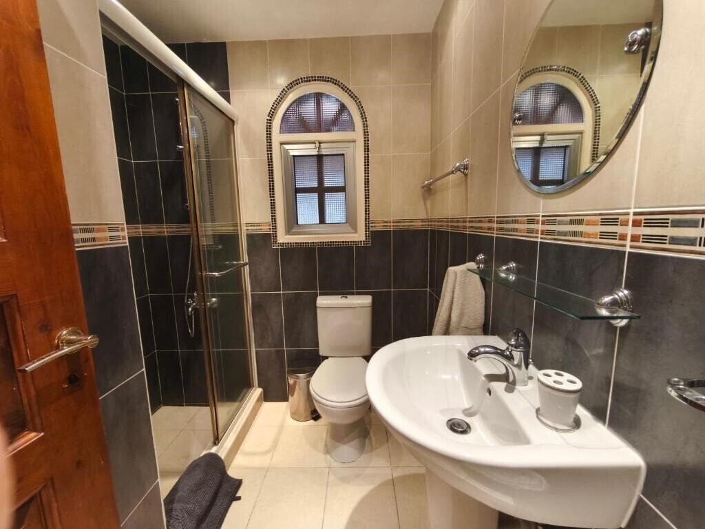 Фотография Sea Breeze Villas 2*