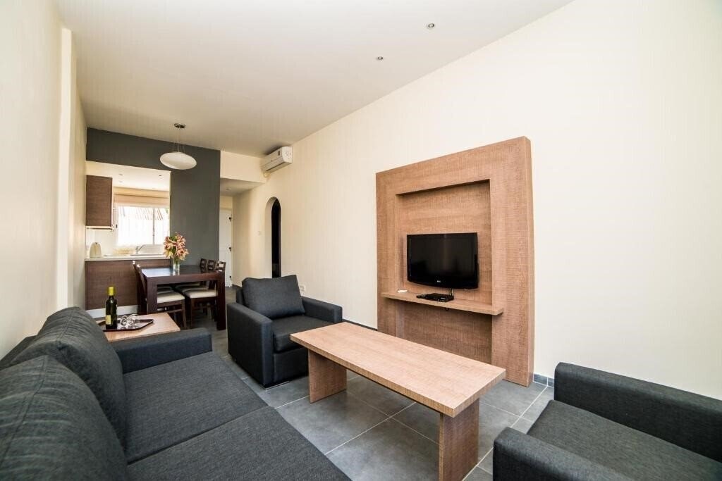 Картинка Helios Bay Hotel Apts 3*