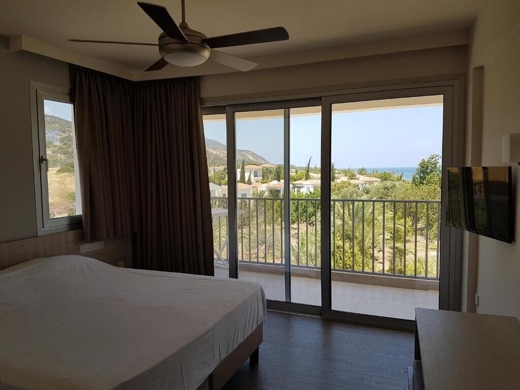 Фото Aphrodite Beach Hotel 3*