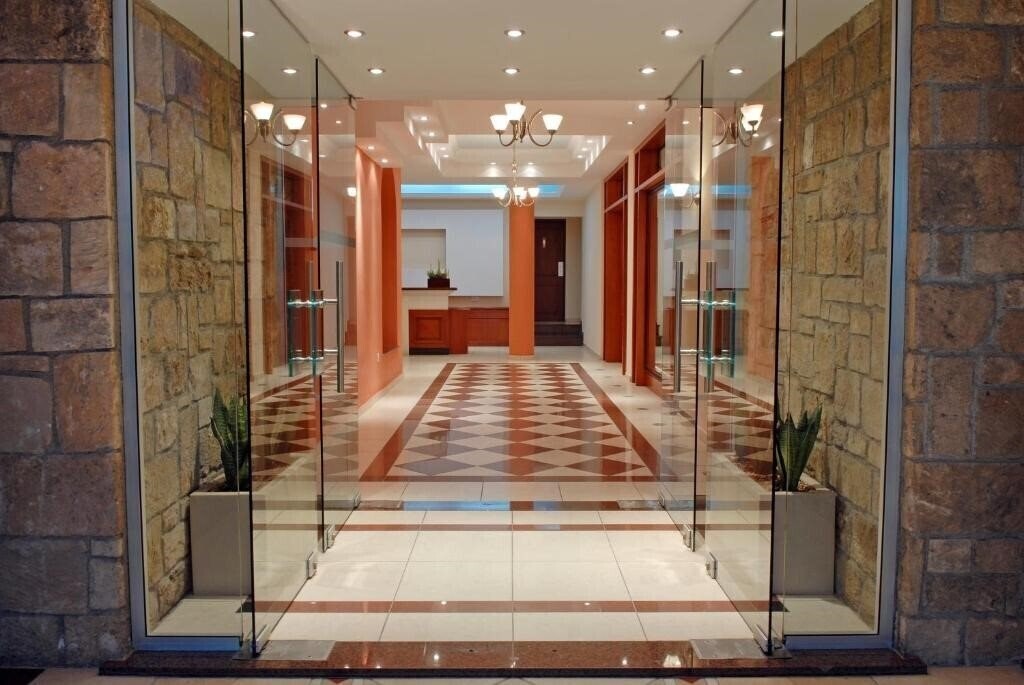 Готель Pyramos Hotel 2*