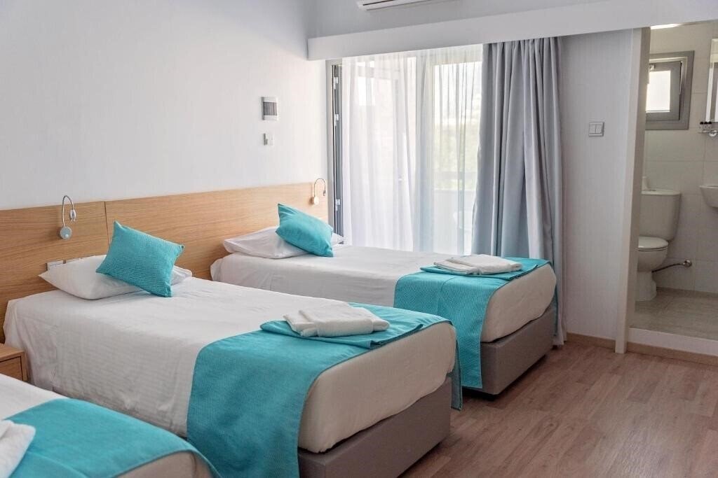 Фото Pyramos Hotel 2*