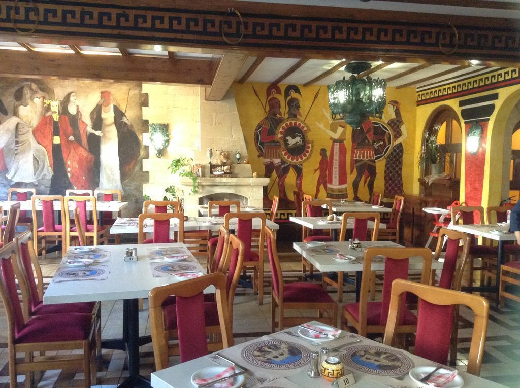 Фотографія Roman 3*