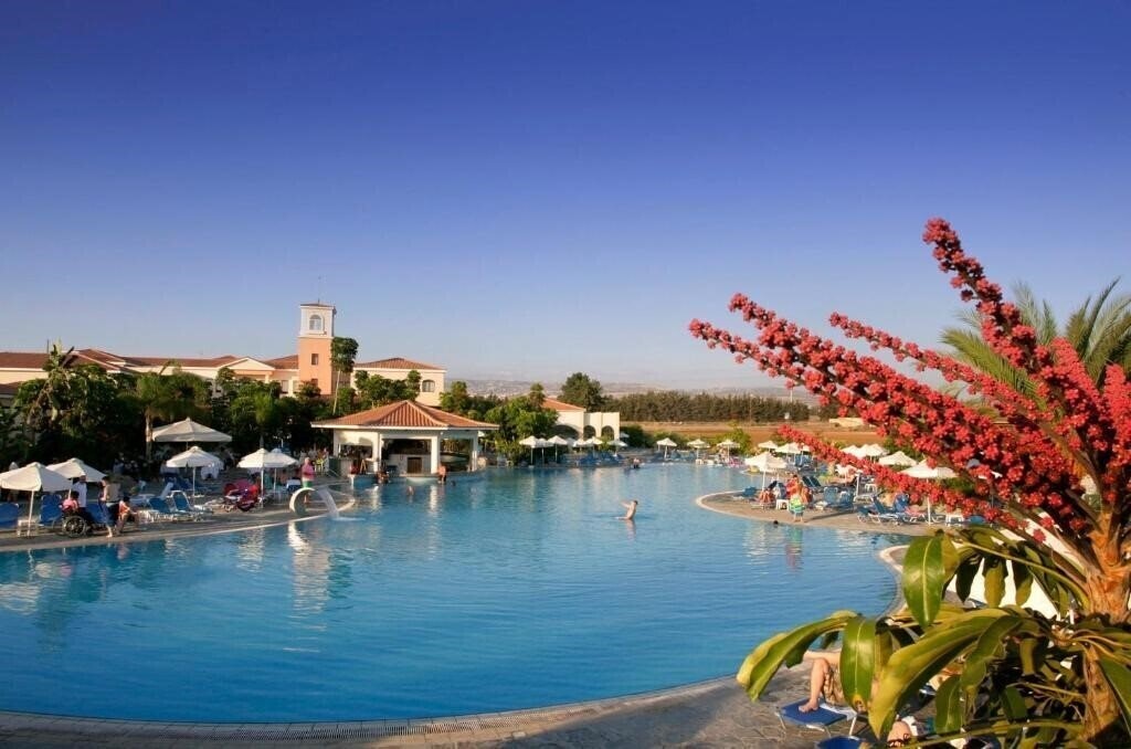 Готель Avanti Village 4*