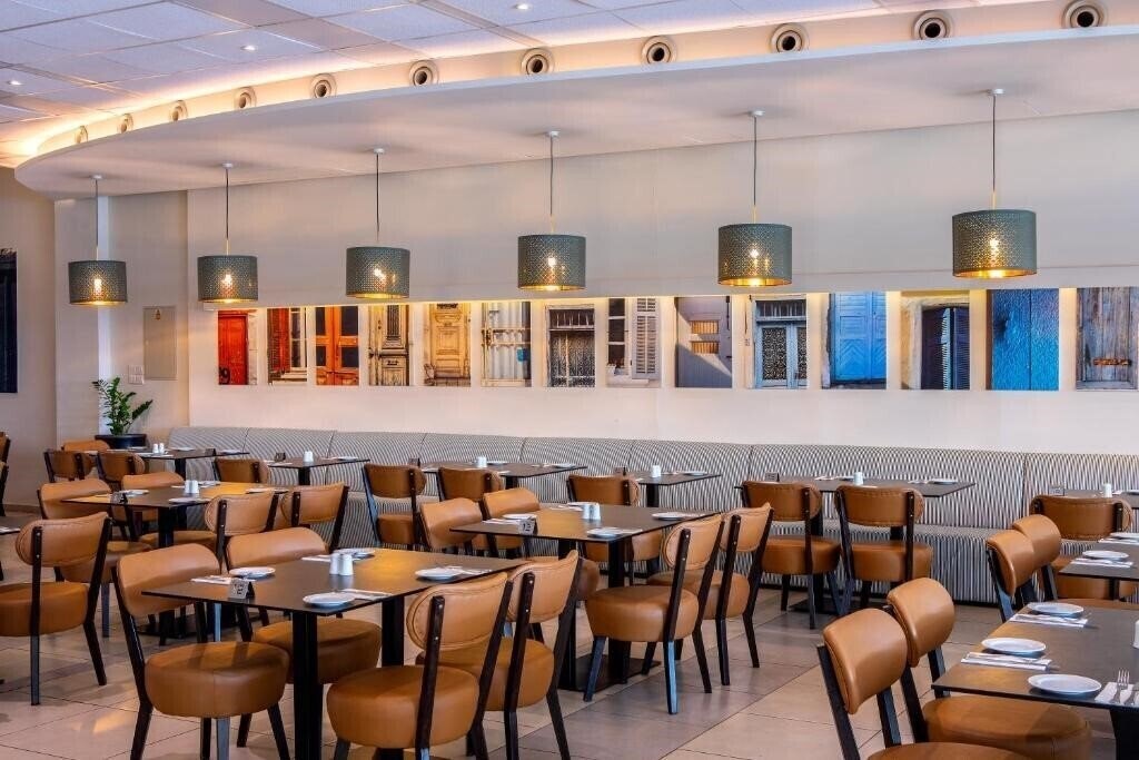 Зображення Mayfair Gardens 3*