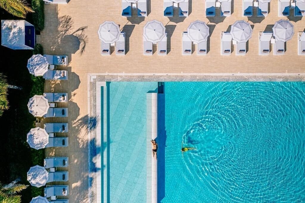 Отель Ivi Mare by Louis Hotels 5*