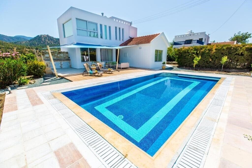 Отель Villa Mediterranean Coast Deluxe 3*