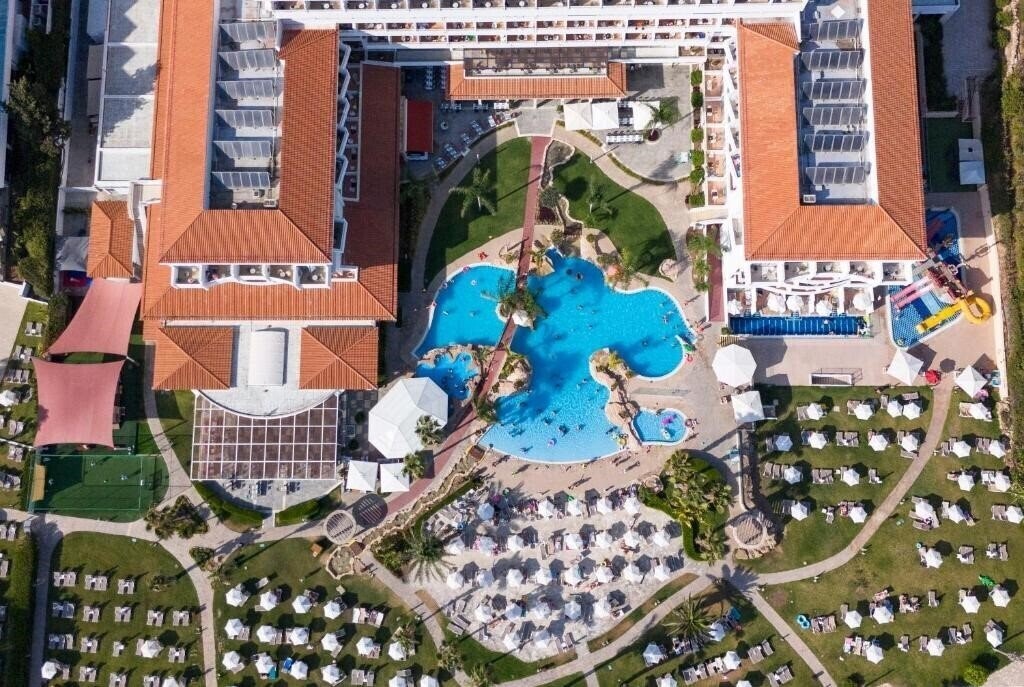 Картинка Leonardo Cypria Bay 4*