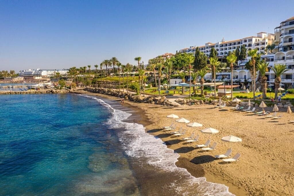 Изображение Coral Beach Hotel & Resort 5*