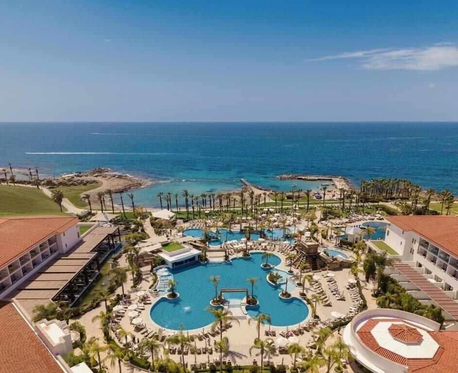 Отель Olympic Lagoon Resort Paphos 5*