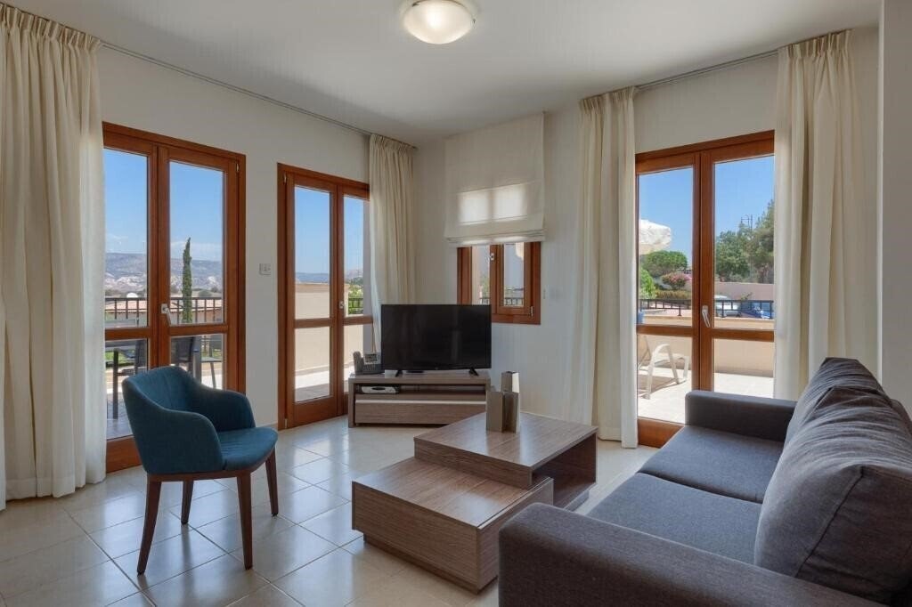 Изображение Aphrodite Hills Rentals 4*