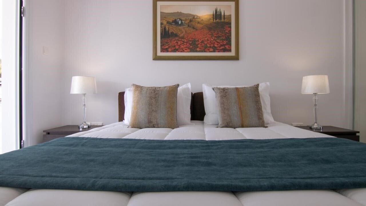 Отель Phaedrus Living Luxury Flat Semeli 4*