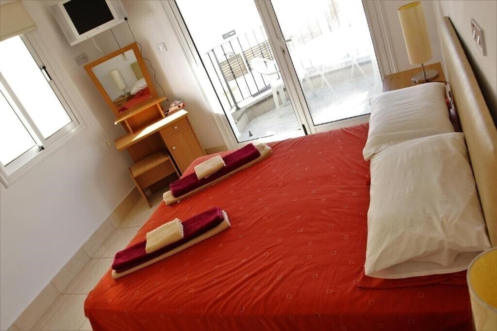 Фото Villa Kristia 4*