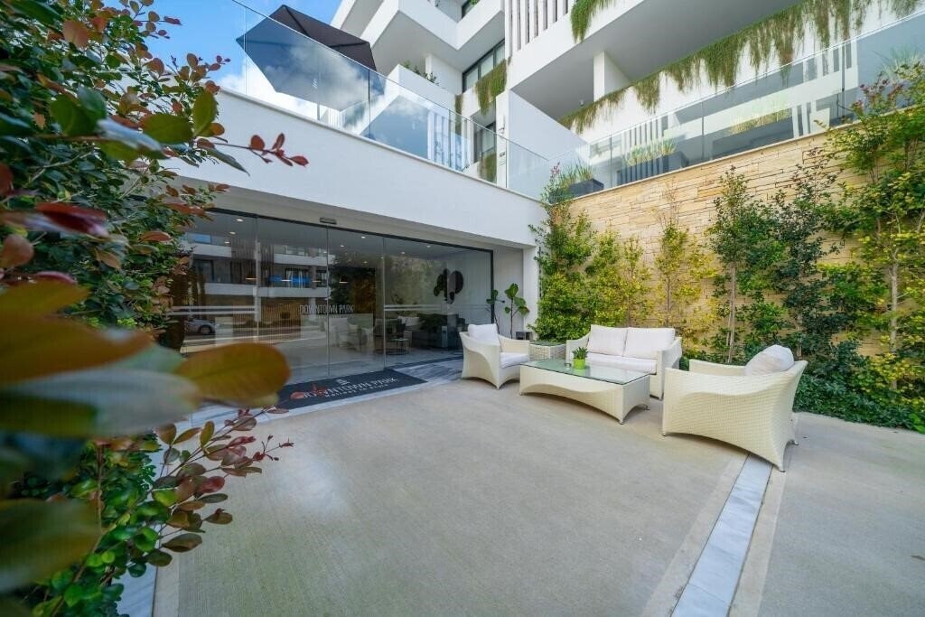 Отель Downtown Park 4*