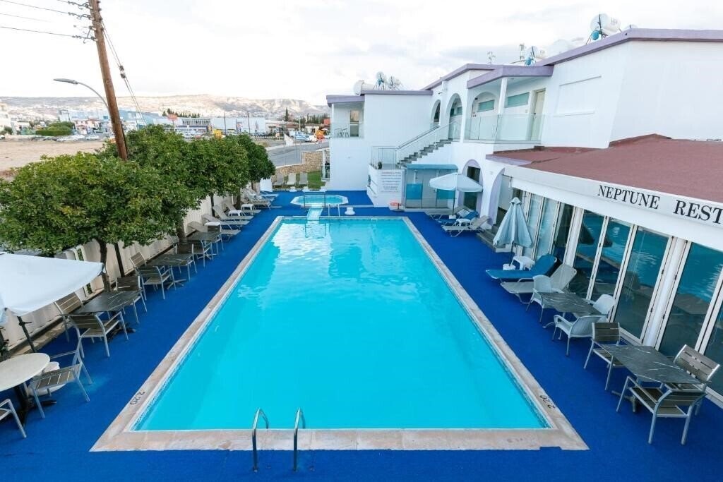 Фотографія Neptune Hotel Apartments 3*