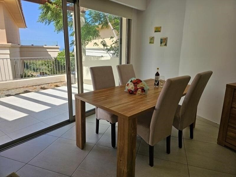Фото Paphos Light House Apartment 3*