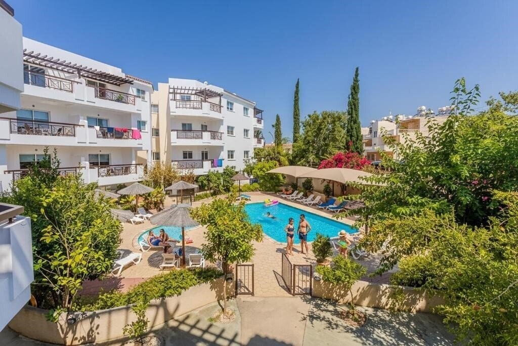 Отель Artemis Cynthia Complex 3*