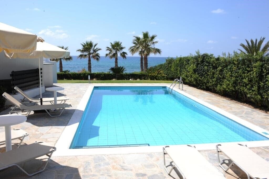 Фотографія Platzia Beach Villas 4*