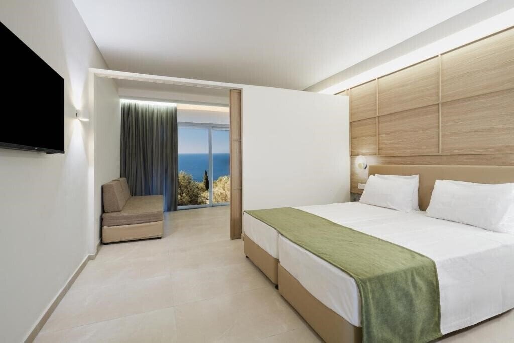 Фото Eleni Resort 4*