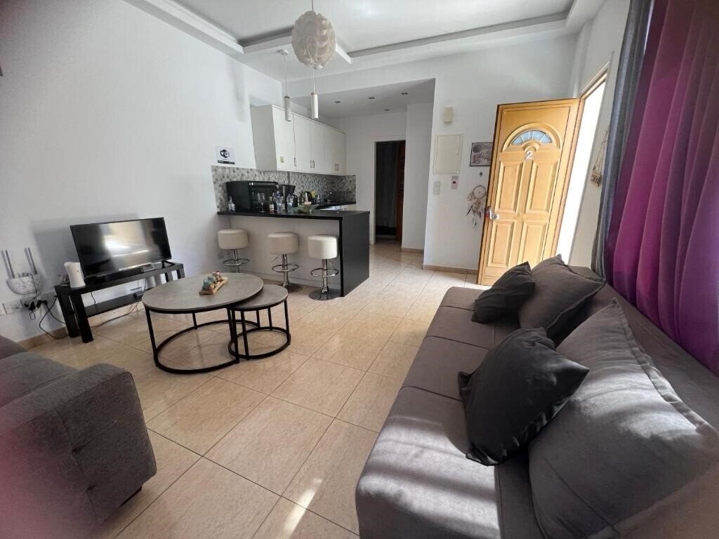 Отель Charalambous Apartment 3*