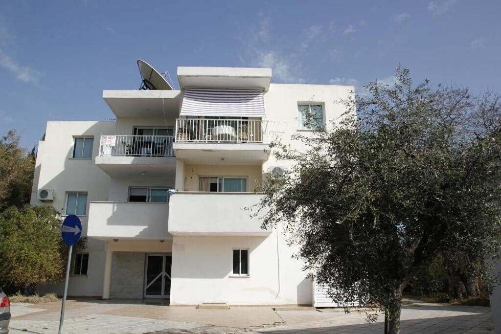 Отель Faneromeni Court 3*