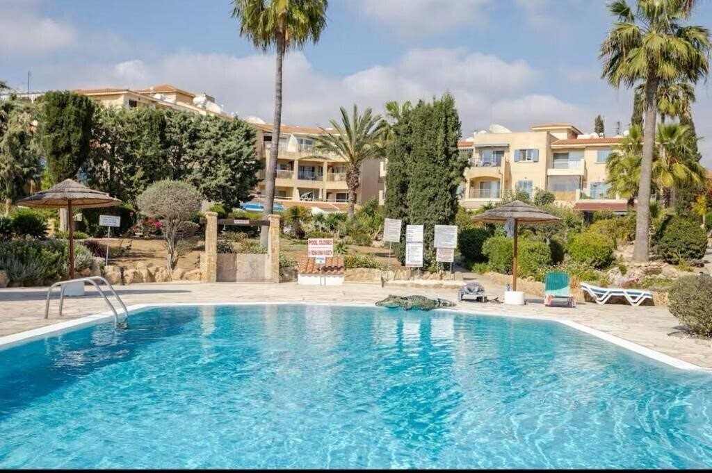 Отель Beautiful Regina Gardens 2*