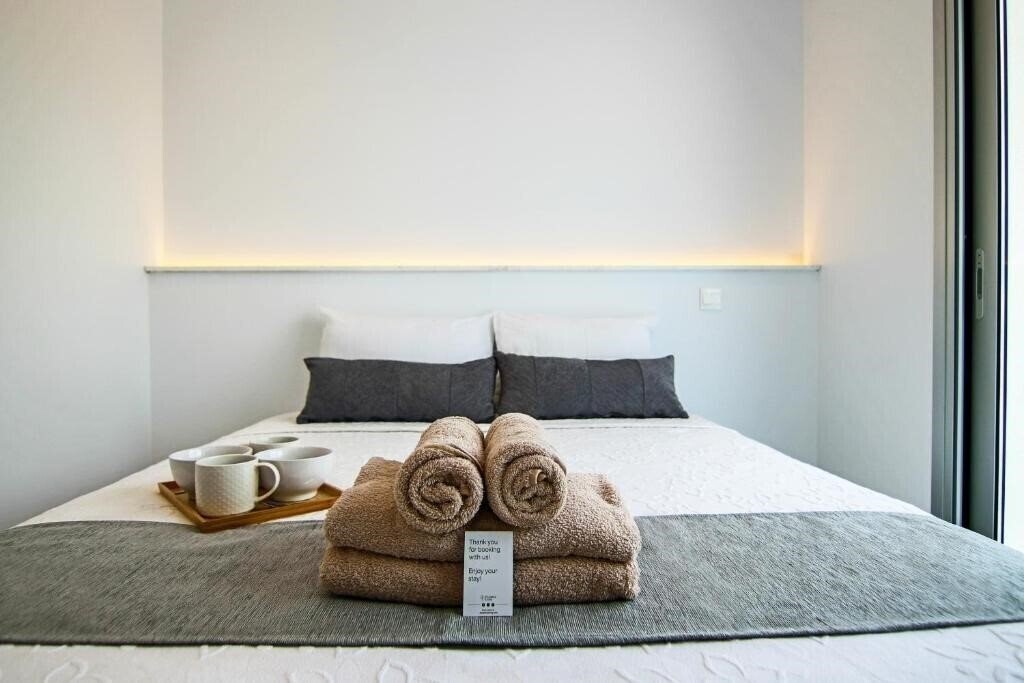 Фотография Phaedrus Living: Seaside Executive Flat Harbour 202 3*