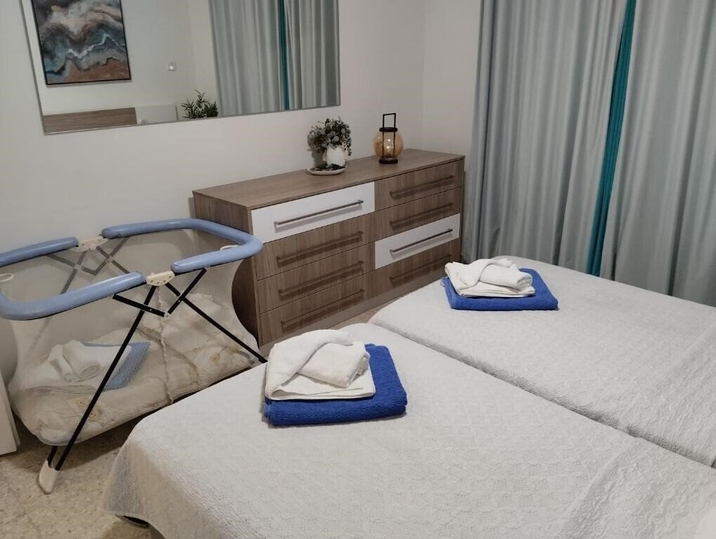 Изображение Lovely 1-Bedroom Unit @ Fabulous Location 2*
