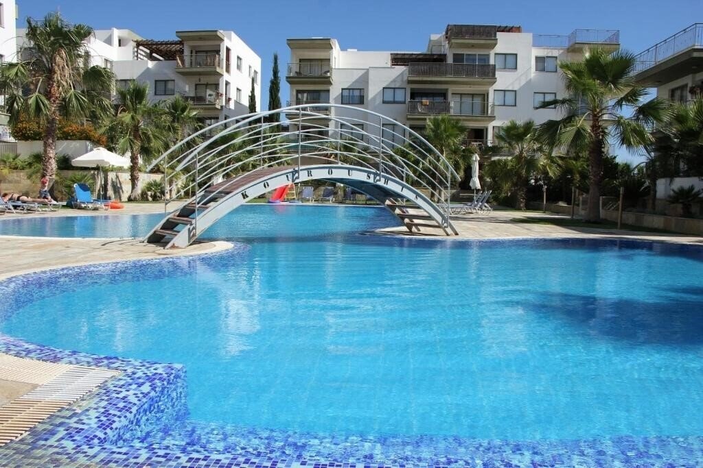 Отель Danaos Pool View 2*