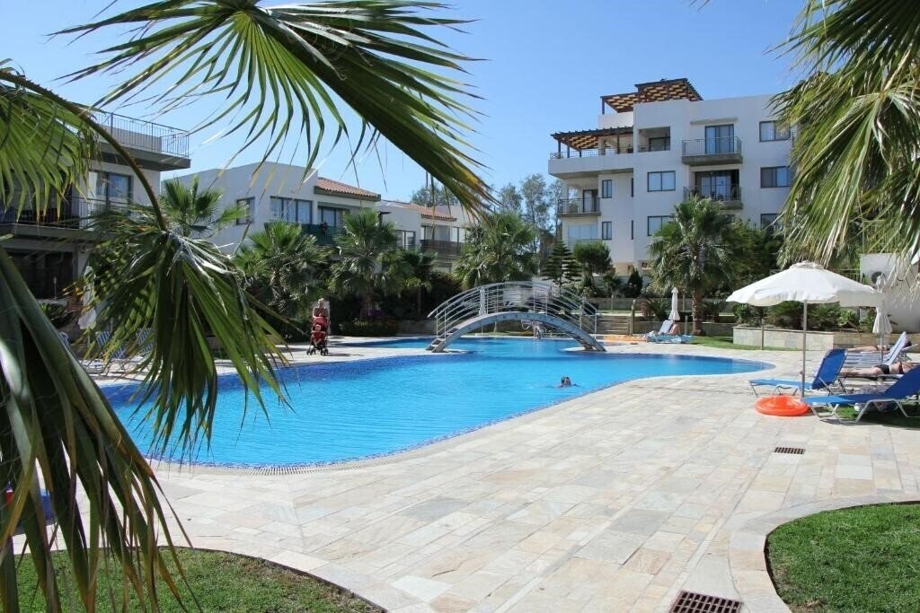 Фото Danaos Pool View 2*