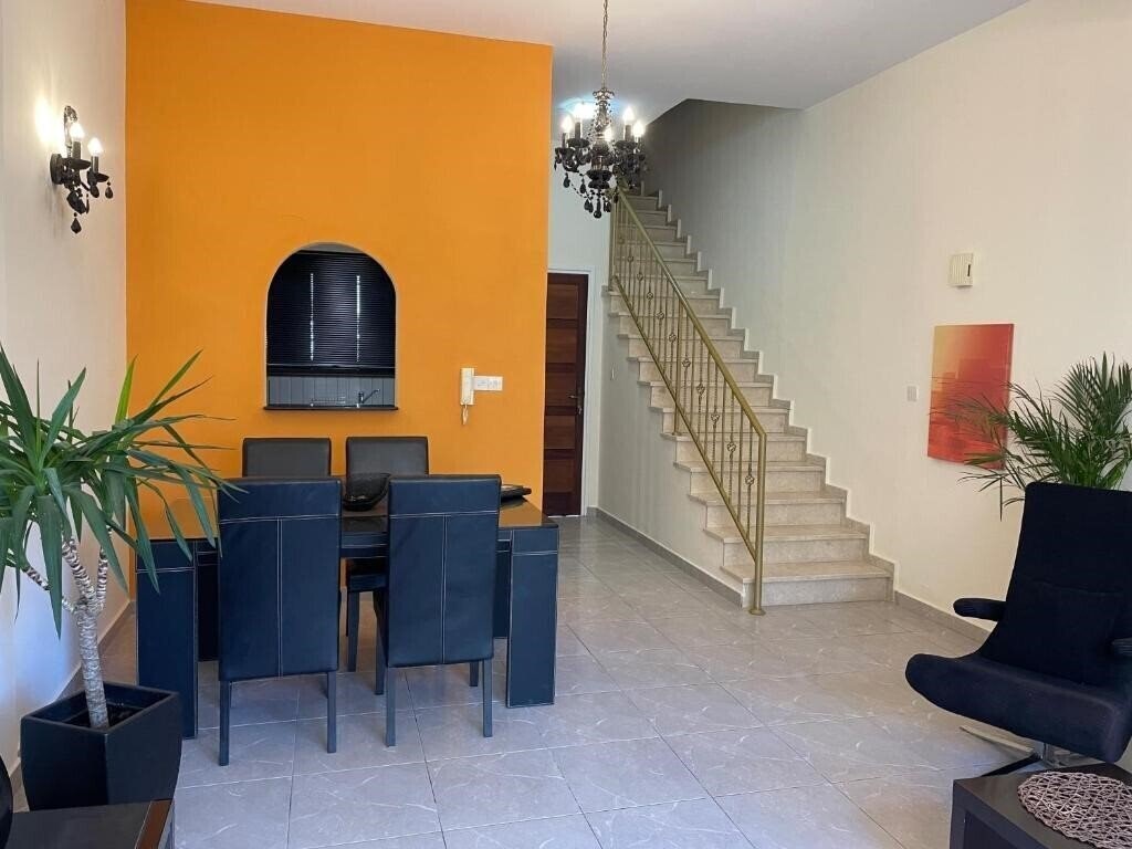Картинка 2 Bed Townhouse Sleeps 4 - Pool - Patio & Balcony 3*