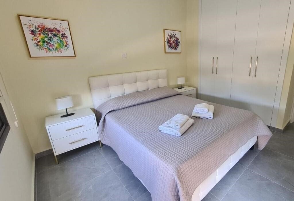 Картинка Central Apartments, by IMH Travel & Tours 2*