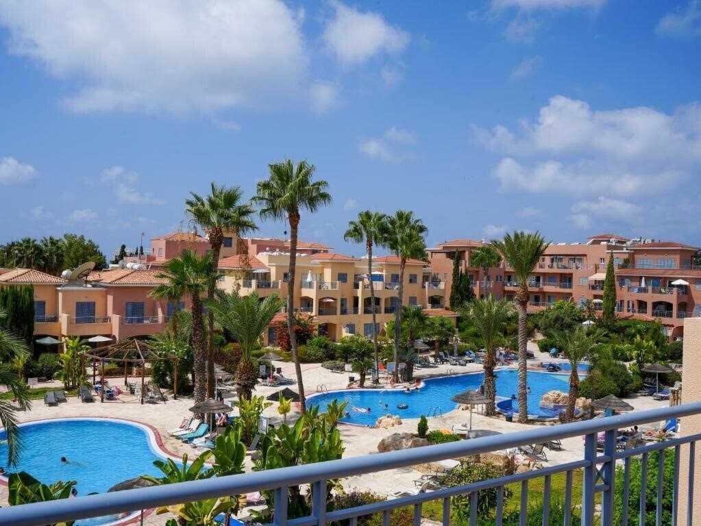 Зображення Resitour - Limnaria Gardens Apartments 2*