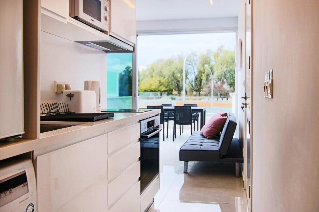 Готель Phaedrus Living: Seaside Luxury Flat Harbour 102 3*