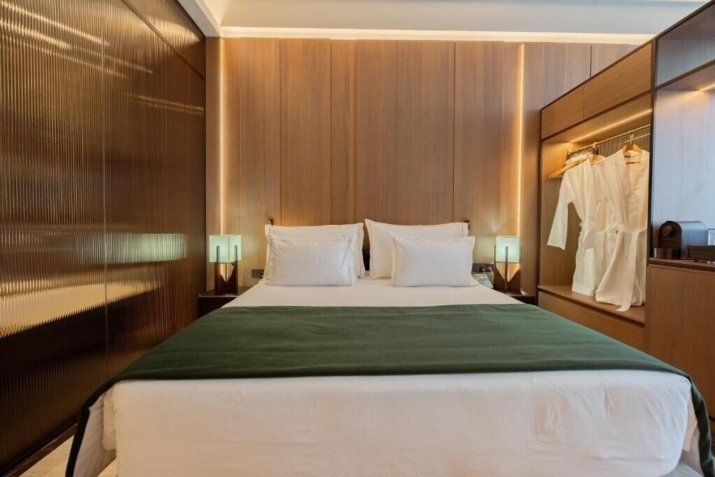 Отель Serbellas Boutique Hotel 4*