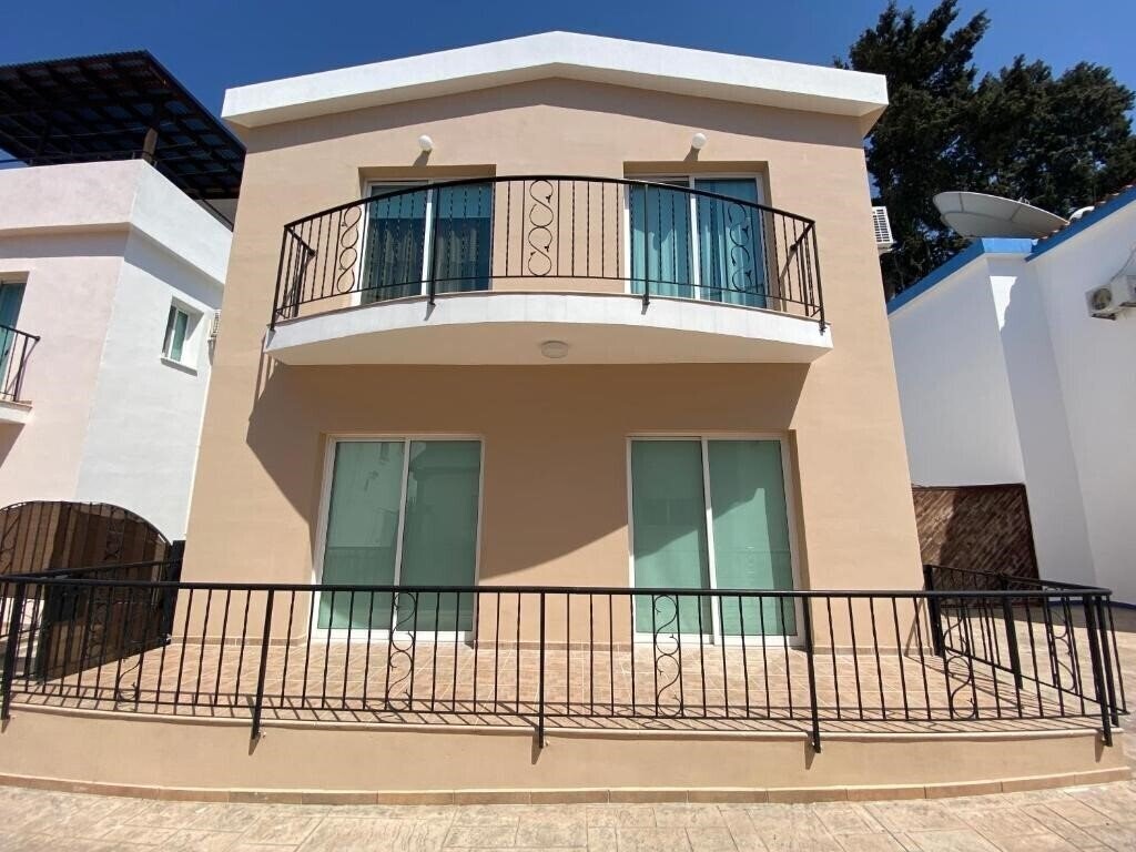 Картинка Three Bedroom Casa de Paphos 3*