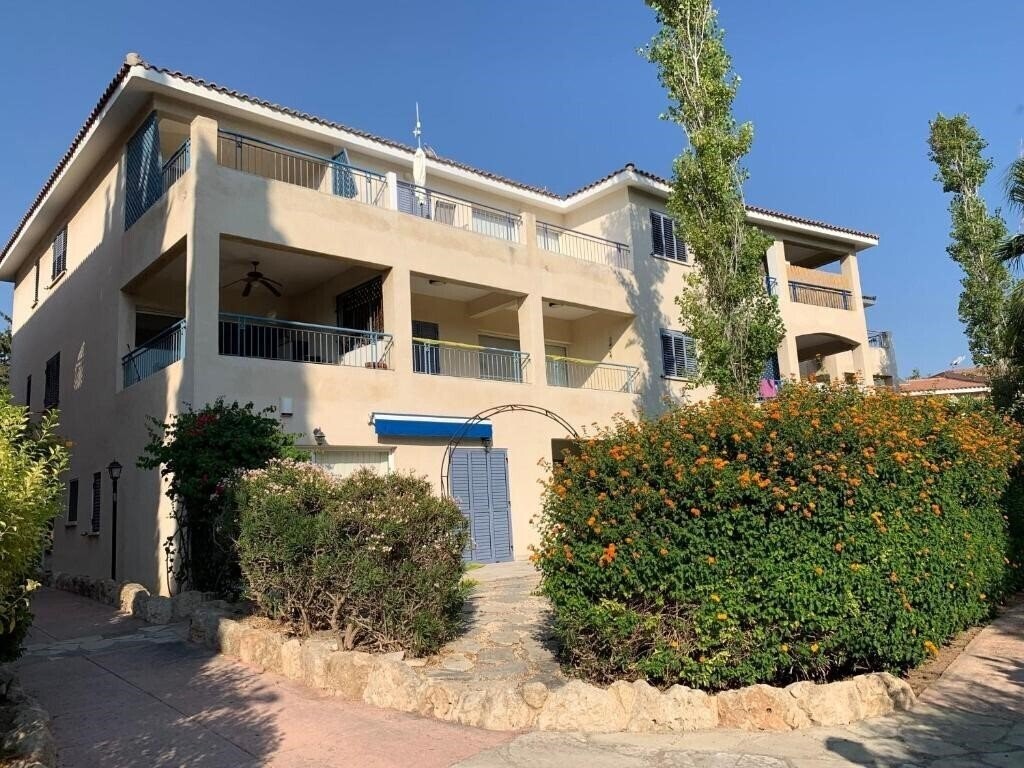 Отель Paradise Gardens 3 - Superb 1 Bed Apartment 3*