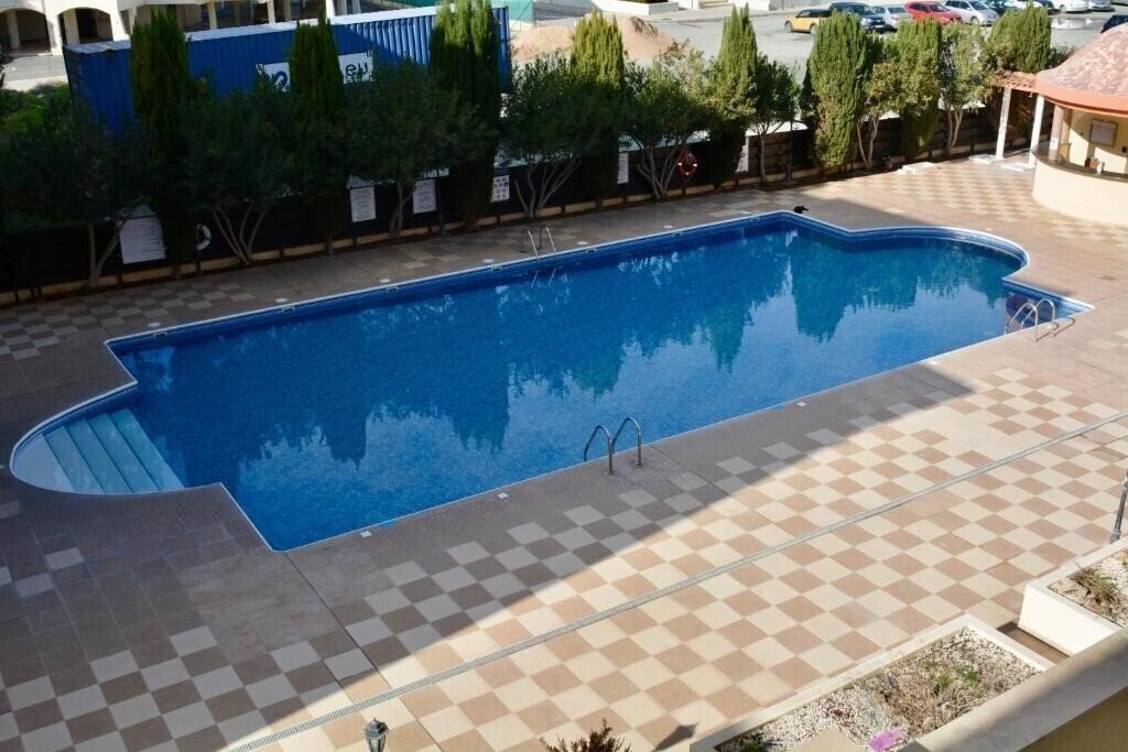 Фотографія Queens Gardens - Kato Paphos Next To Kings Ave Mall by Yiota 3*