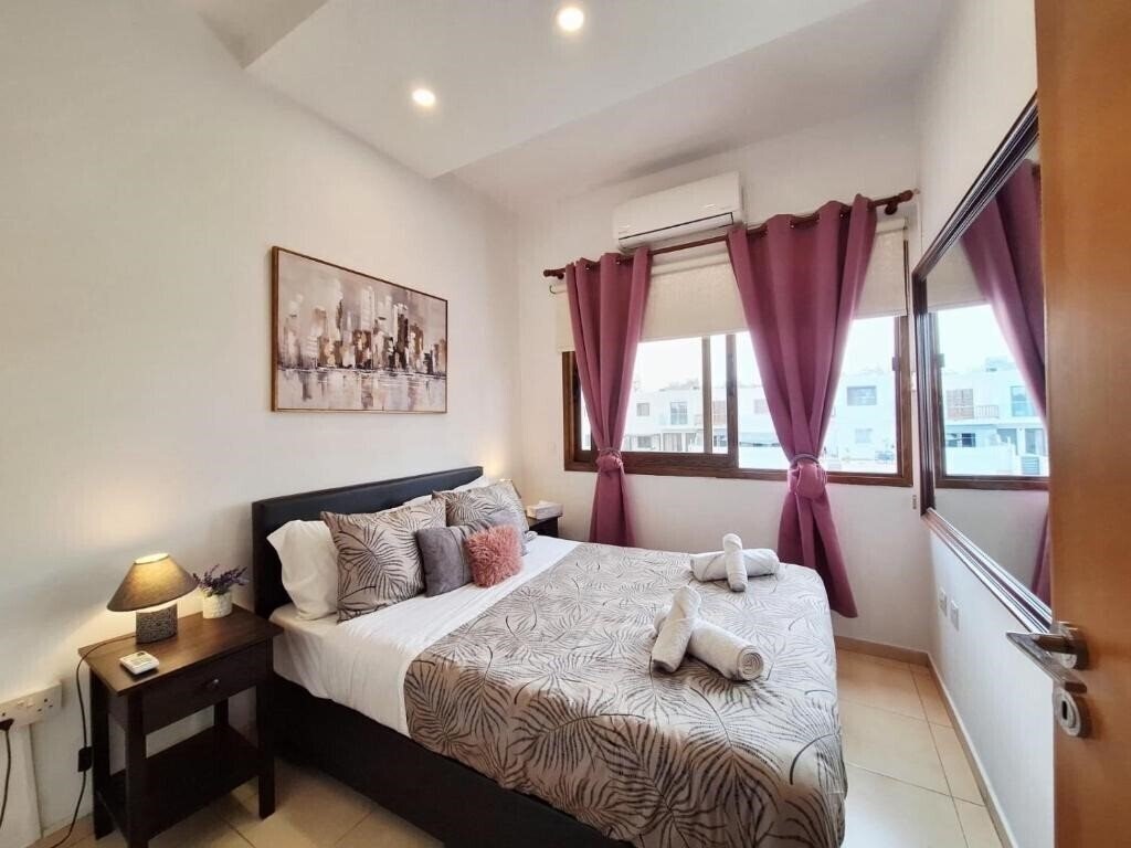 Фотографія Kato Paphos Apt 400m To The Beach 3*