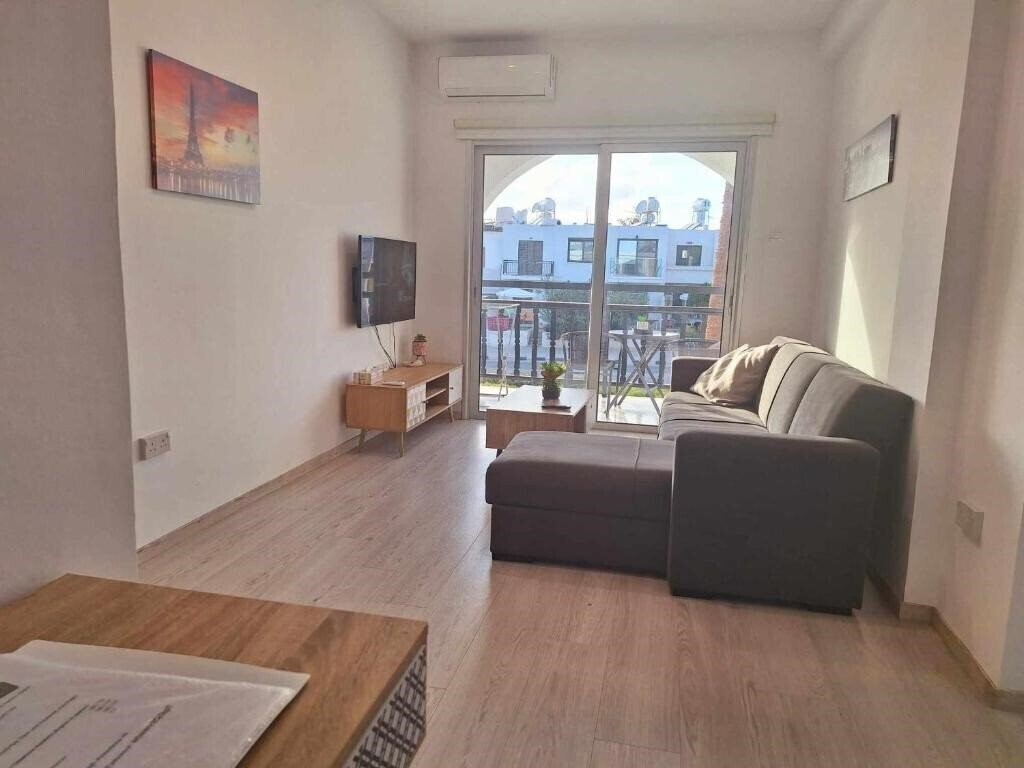 Картинка Charming Holiday Retreat Kato Paphos Apt 400m To The Beach 3*