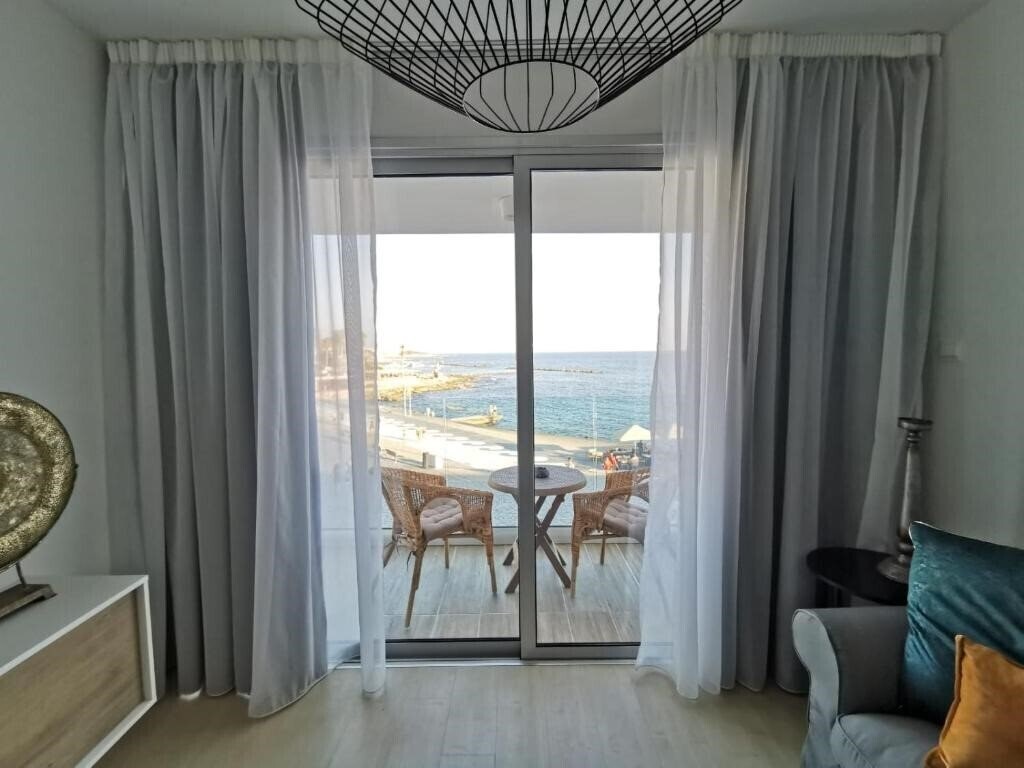 Зображення Cosea Living: Seaside Two Bedroom Flat In Harbour 106 3*