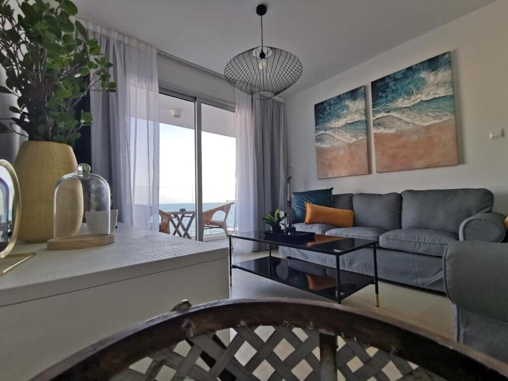 Картинка Cosea Living: Seaside Two Bedroom Flat In Harbour 106 3*