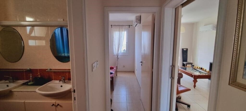 Изображение Ancient Paphos - Cozy Place Next To The Sea, Marina, Historical Sites, Buses, Mall & Market 3*