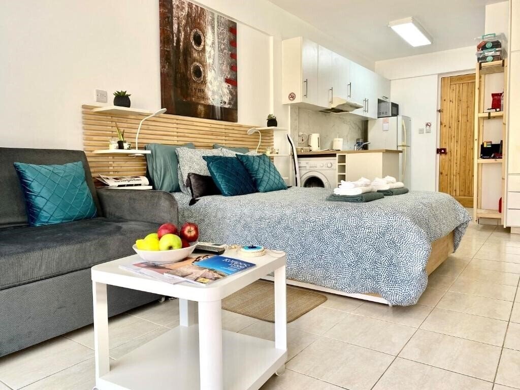 Готель Ev Zin: Cozy, Newly Rennovated, Studio, Swimming Pool B102 3*
