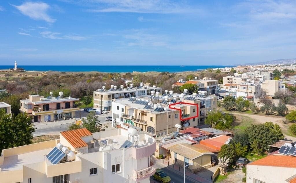 Фото Lovely Ap In The Center of Kato Paphos 3*
