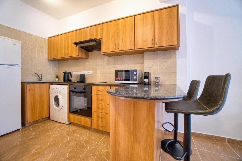 Картинка Queen Gardens R 313 4*