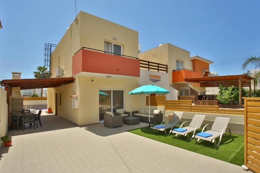 Готель Star House 4*